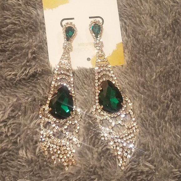 Earrings - Picture 3 of 3